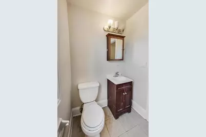 6321 N Artesian Avenue #3W, Chicago, IL 60645 - Photo 9