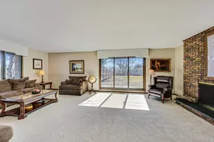 [Address not provided], Libertyville, IL 60048 - Photo 7