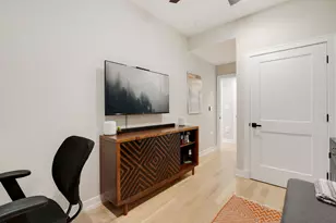 2404 W Moffat St, Chicago, IL 60647 - Photo 29