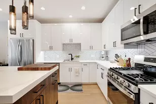 2404 W Moffat St, Chicago, IL 60647 - Photo 11