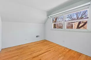 1021 Cedar Ln, Northbrook, IL 60062 - Photo 9