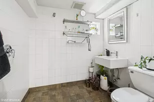 4911 N Ashland Ave, Chicago, IL 60640 - Photo 17