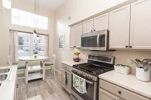 3271 Cool Springs Ct, Naperville, IL 60564 - Photo 3