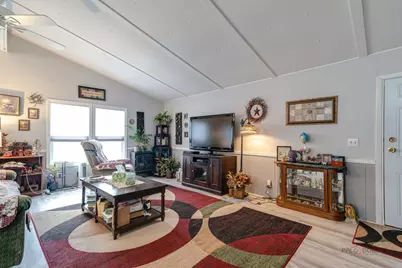 600 Hillcrest Street, Crystal Lake, IL 60014 - Photo 5