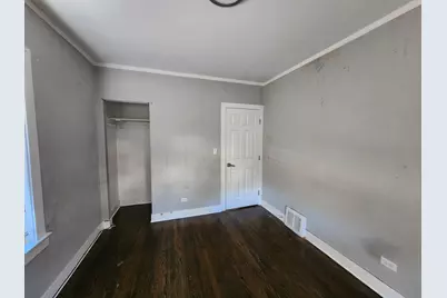 9350 S Manistee Avenue, Chicago, IL 60617 - Photo 5