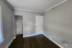 9350 S Manistee Ave, Chicago, IL 60617 - Photo 5