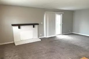 156 Cloverleaf Rd, Matteson, IL 60443 - Photo 5