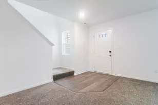 424 Comstock Rd, South Elgin, IL 60177 - Photo 7