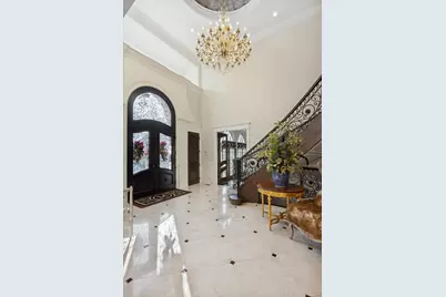 321 E 9th Street, Hinsdale, IL 60521 - Photo 3