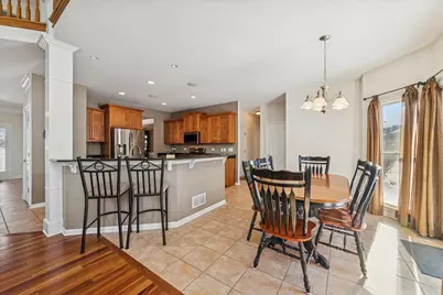 630 Thornwood Way, South Elgin, IL 60177 - Photo 5