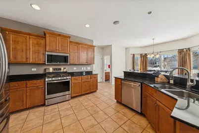 630 Thornwood Way, South Elgin, IL 60177 - Photo 3