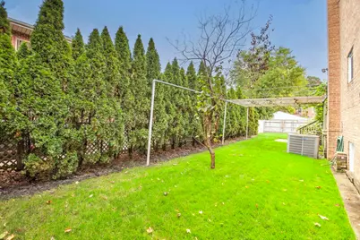 6433 N Drake Avenue, Lincolnwood, IL 60712 - Photo 5