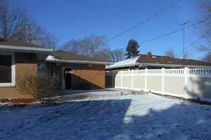 1004 Westminster Rd, Joliet, IL 60435 - Photo 5