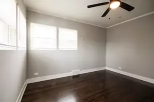 8318 S Blackstone Ave, Chicago, IL 60619 - Photo 9