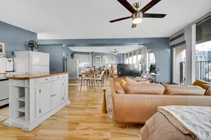 300 N State St, Chicago, IL 60654 - Photo 7