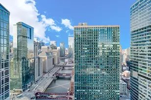 300 N State St, Chicago, IL 60654 - Photo 13