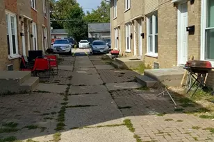 2204 Hebron Ave, Zion, IL 60099 - Photo 5