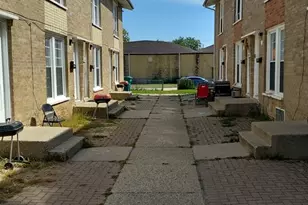 2204 Hebron Ave, Zion, IL 60099 - Photo 3