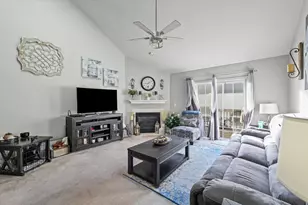 3915 Balmoral Dr, Champaign, IL 61822 - Photo 9