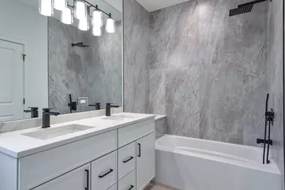 5256 W Newport Avenue, Chicago, IL 60641 - Photo 21