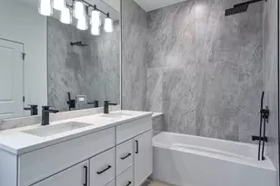 5256 W Newport Ave, Chicago, IL 60641 - Photo 21