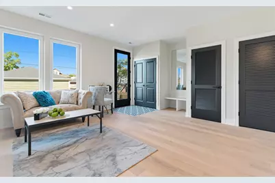 5256 W Newport Avenue, Chicago, IL 60641 - Photo 15