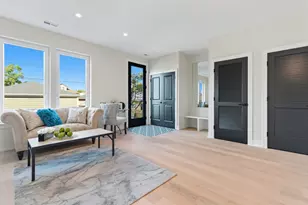 5256 W Newport Ave, Chicago, IL 60641 - Photo 15