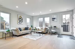 5256 W Newport Ave, Chicago, IL 60641 - Photo 9