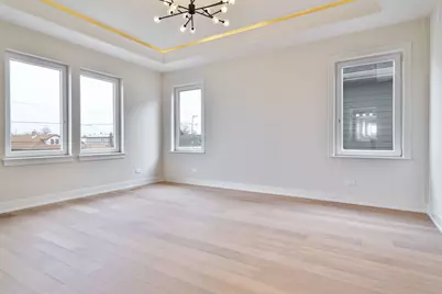 5256 W Newport Avenue, Chicago, IL 60641 - Photo 25