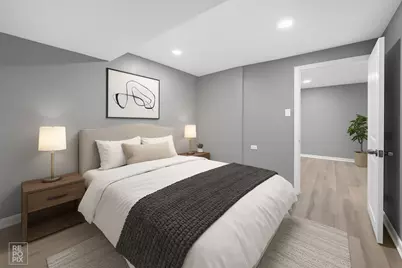 9549 S Calumet Avenue, Chicago, IL 60628 - Photo 27