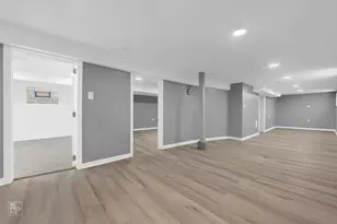 9549 S Calumet Ave, Chicago, IL 60628 - Photo 23