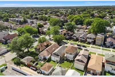 9549 S Calumet Avenue, Chicago, IL 60628 - Photo 35