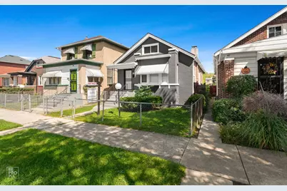 9549 S Calumet Avenue, Chicago, IL 60628 - Photo 1