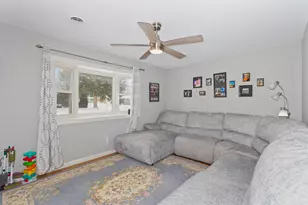 18 Ardith Dr, Normal, IL 61761 - Photo 5