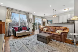 34W655 Roosevelt Ave, Saint Charles, IL 60174 - Photo 5