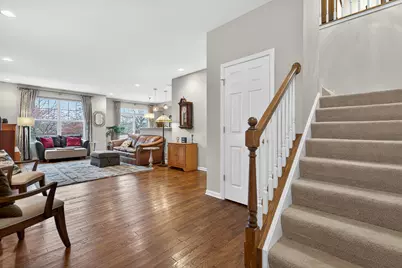 34W655 Roosevelt Avenue #D, Saint Charles, IL 60174 - Photo 3