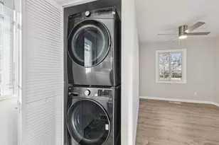 2413 Country Ln, McHenry, IL 60051 - Photo 15