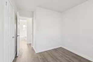 2413 Country Ln, McHenry, IL 60051 - Photo 17