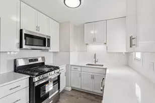 2413 Country Ln, McHenry, IL 60051 - Photo 13