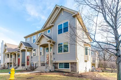 18599 W Sterling Court, Grayslake, IL 60030 - Photo 1