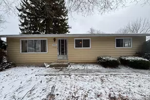 38867 N Lakewood Ave, Lake Villa, IL 60046 - Photo 1