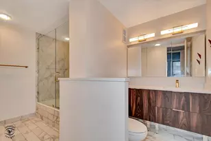 200 E Delaware Pl, Chicago, IL 60611 - Photo 13