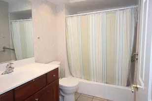 12 S Princeton Ct, Arlington Heights, IL 60005 - Photo 17