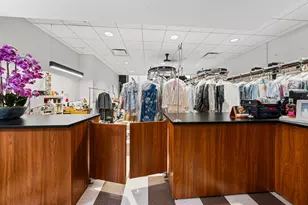 175 E Delaware Pl, Chicago, IL 60611 - Photo 21