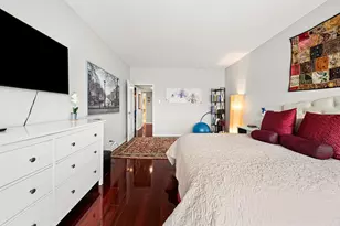 175 E Delaware Pl, Chicago, IL 60611 - Photo 13