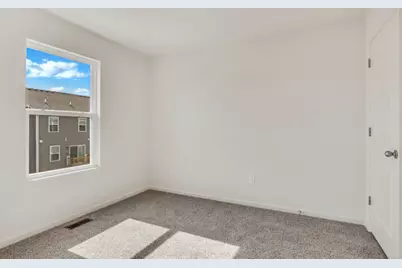 424 Lakeshore Court, Saint Charles, IL 60174 - Photo 15