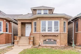 5238 W Wolfram St, Chicago, IL 60641 - Photo 1