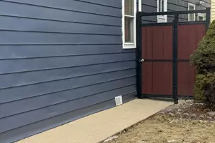 3704 W 58th St, Chicago, IL 60629 - Photo 3