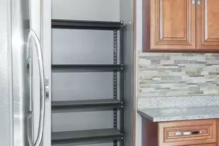 275 Wilmette Ct, Schaumburg, IL 60193 - Photo 7