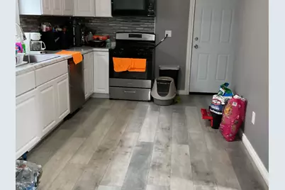 450 W 46th Place, Chicago, IL 60609 - Photo 5